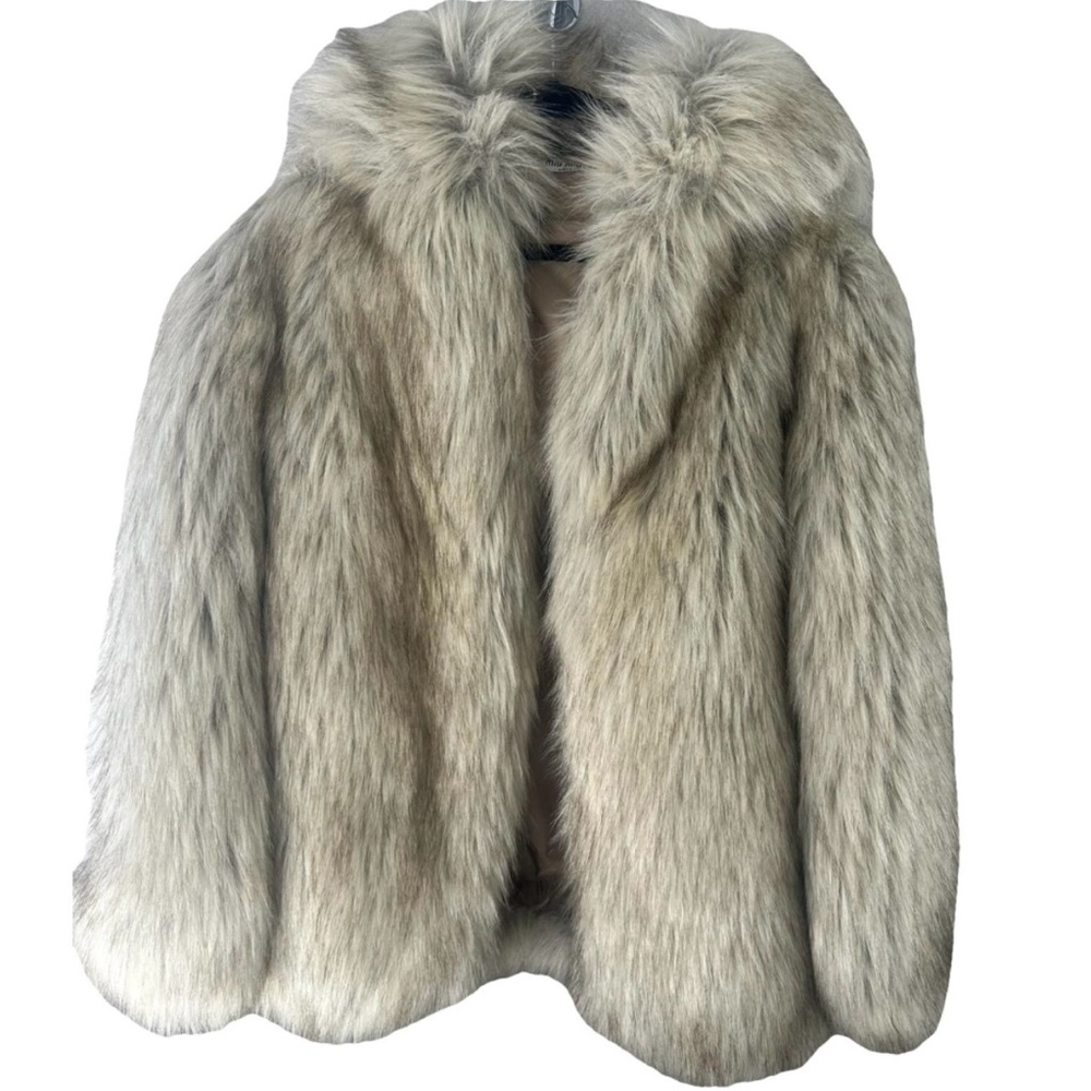 Miu miu oversized faux fur aspen jacket size 40 IT